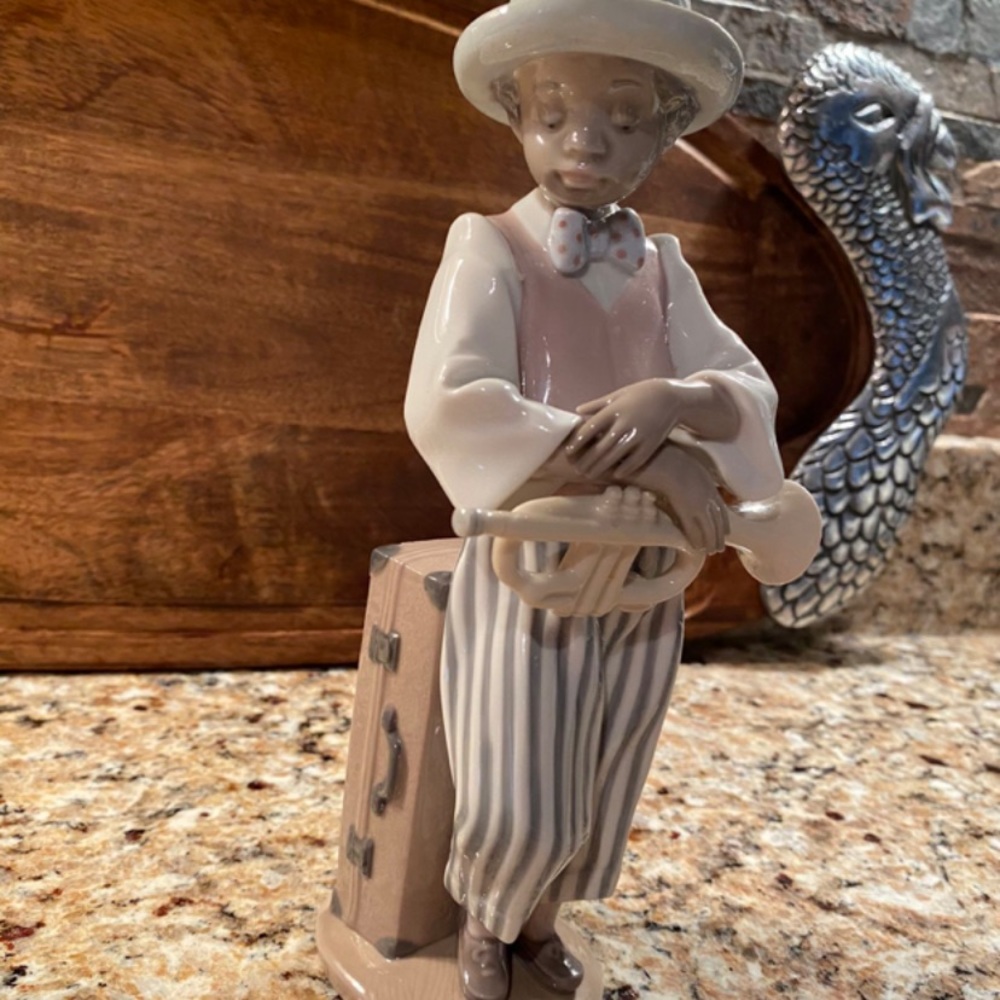 Llardo Porcelain Figurine